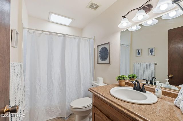 750 S Calle Del Sol, Tucson, AZ 85710