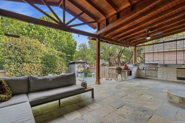 15714 Alamogordo, Helotes, TX 78023