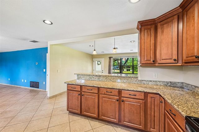 3304 SWAAN LANE, Sarasota, FL 34235