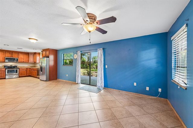3304 SWAAN LANE, Sarasota, FL 34235