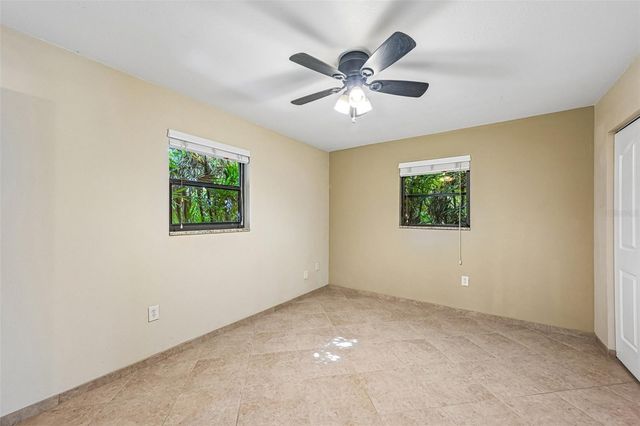 3304 SWAAN LANE, Sarasota, FL 34235