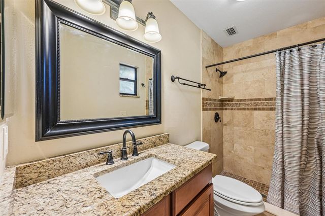 3304 SWAAN LANE, Sarasota, FL 34235