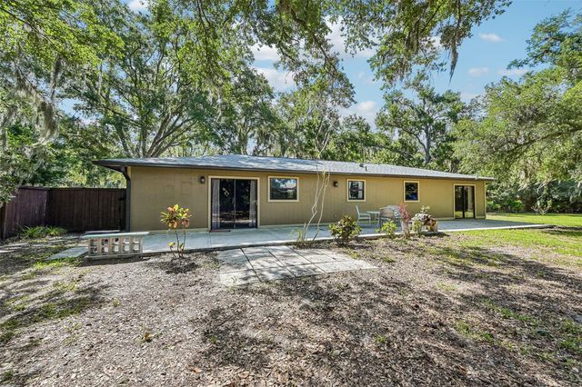 3304 SWAAN LANE, Sarasota, FL 34235