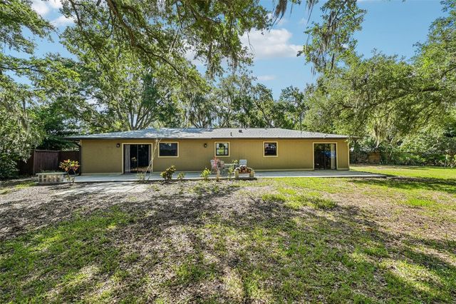 3304 SWAAN LANE, Sarasota, FL 34235