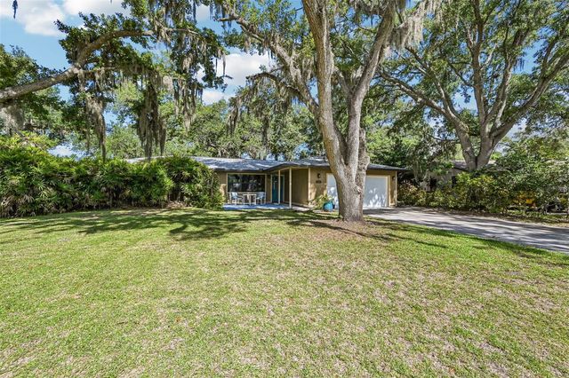 3304 SWAAN LANE, Sarasota, FL 34235