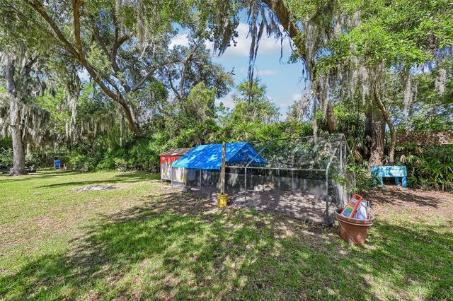 3304 SWAAN LANE, Sarasota, FL 34235