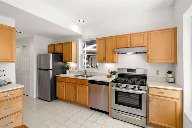 25 Pond Lane 25, Burlington, MA 01803