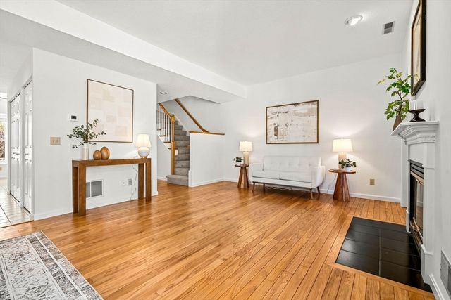 25 Pond Lane 25, Burlington, MA 01803