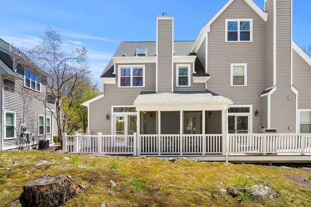 25 Pond Lane 25, Burlington, MA 01803