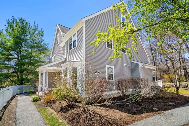 25 Pond Lane 25, Burlington, MA 01803