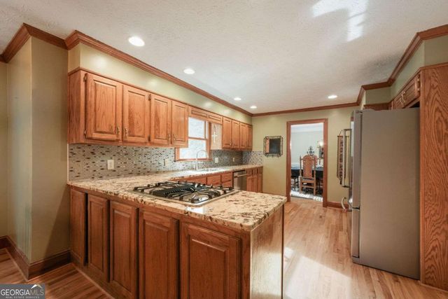 245 Emily Drive SW, Lilburn, GA 30047