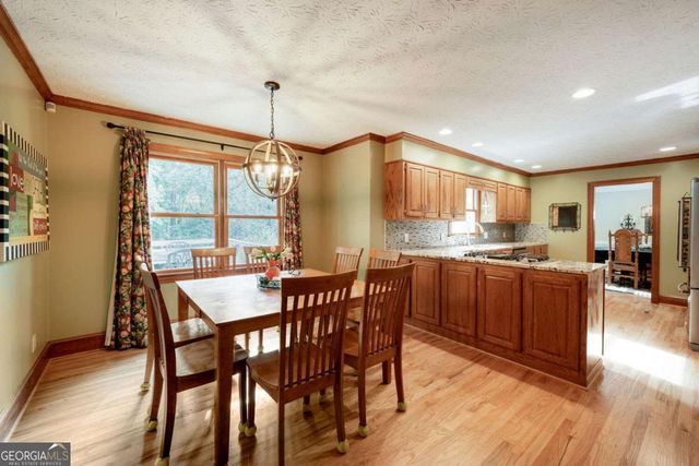 245 Emily Drive SW, Lilburn, GA 30047