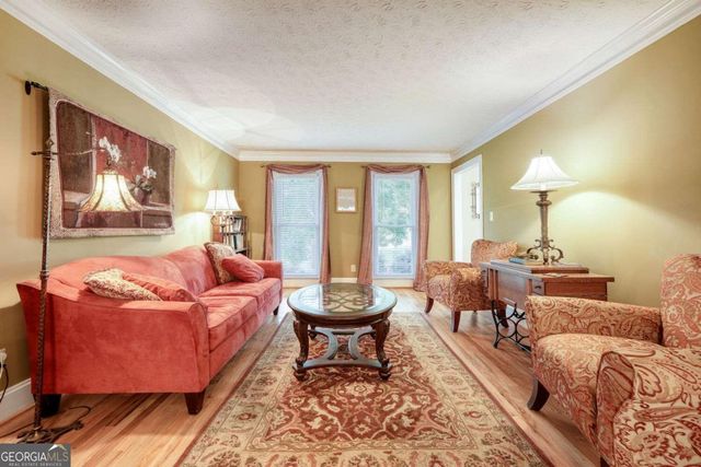 245 Emily Drive SW, Lilburn, GA 30047