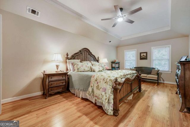 245 Emily Drive SW, Lilburn, GA 30047