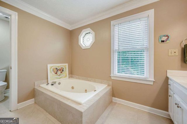 245 Emily Drive SW, Lilburn, GA 30047