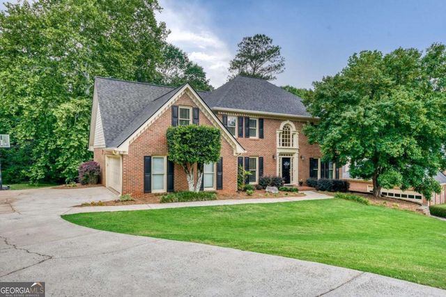 245 Emily Drive SW, Lilburn, GA 30047
