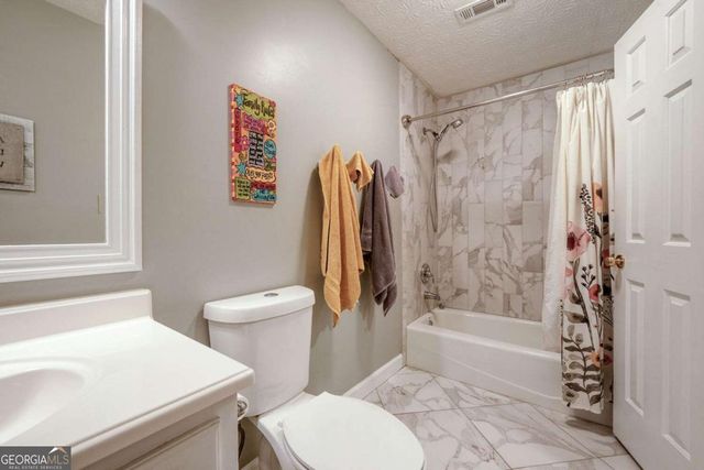 245 Emily Drive SW, Lilburn, GA 30047