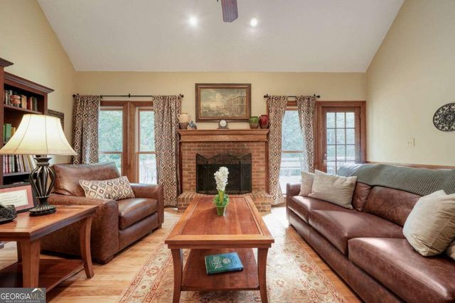 245 Emily Drive SW, Lilburn, GA 30047