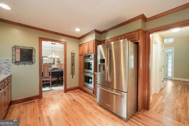 245 Emily Drive SW, Lilburn, GA 30047