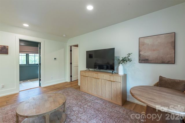 1156 Campbells Trace, Nebo, NC 28761