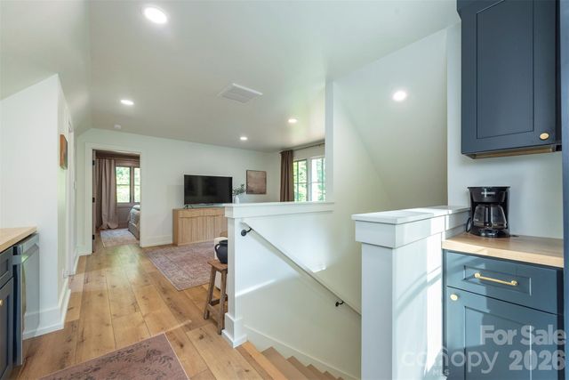 1156 Campbells Trace, Nebo, NC 28761