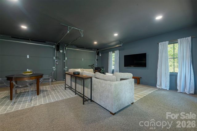 1156 Campbells Trace, Nebo, NC 28761