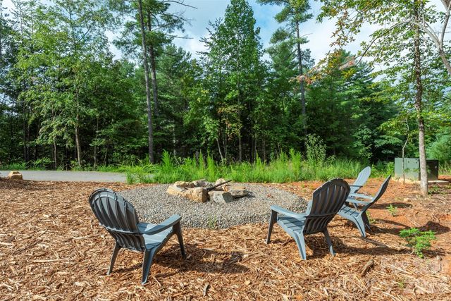 1156 Campbells Trace, Nebo, NC 28761