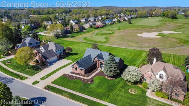 418 Gleneagles, Highland Charter Township, MI 48357