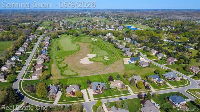 418 Gleneagles, Highland Charter Township, MI 48357