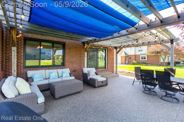 418 Gleneagles, Highland Charter Township, MI 48357