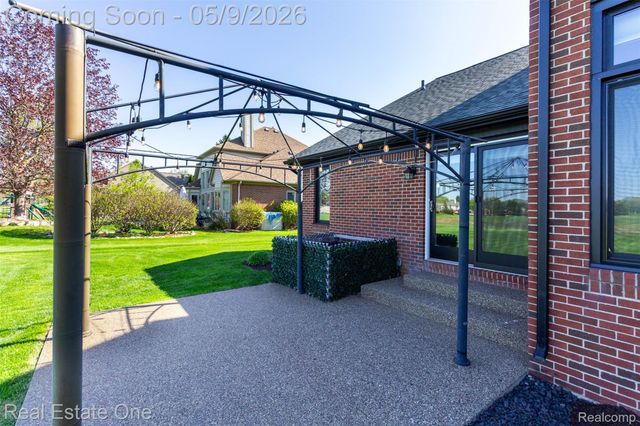 418 Gleneagles, Highland Charter Township, MI 48357