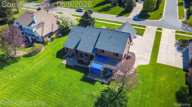 418 Gleneagles, Highland Charter Township, MI 48357