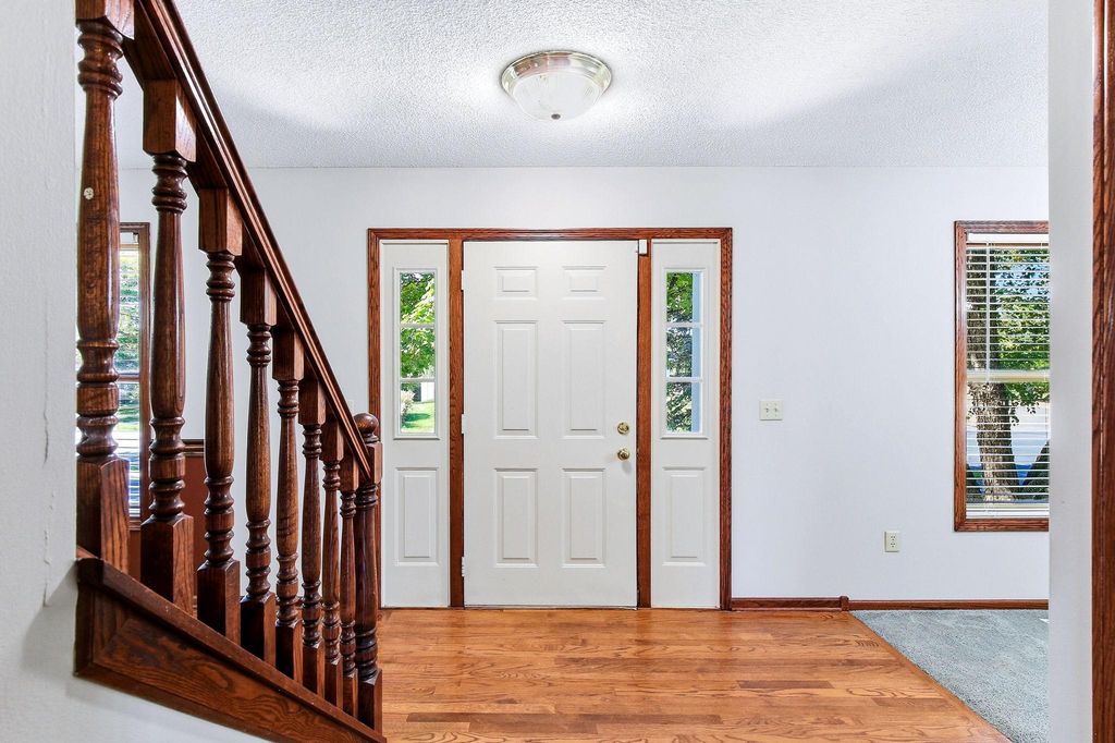 5570 Wood Duck Court, Shoreview, MN 55126 — photo 4