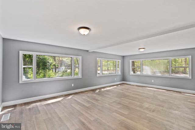 438 SANDALWOOD RD, Millville, NJ 08332