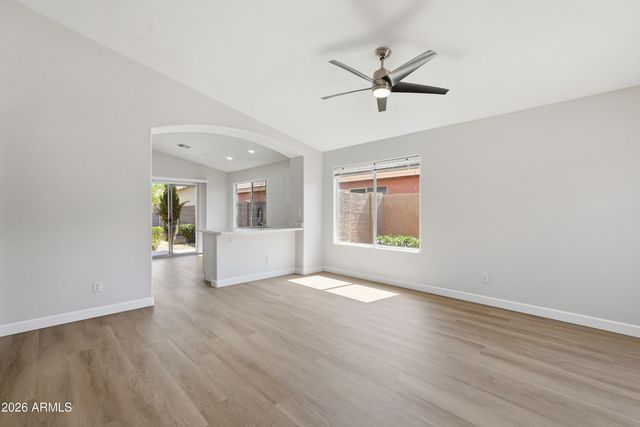 5214 W MORGAN Drive, Chandler, AZ 85226