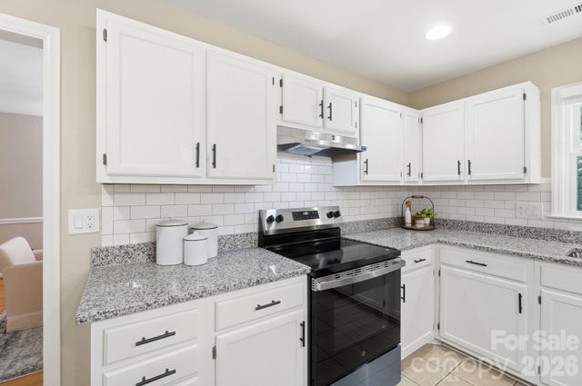 730 Fredricksburg Road, Matthews, NC 28105