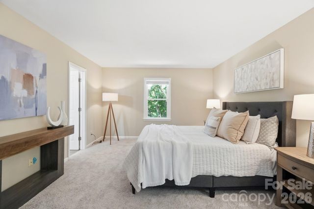 730 Fredricksburg Road, Matthews, NC 28105
