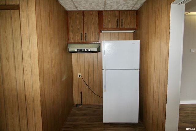 2318 N FLORA Avenue, Peoria, IL 61604