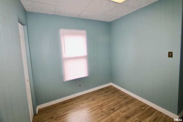 2318 N FLORA Avenue, Peoria, IL 61604