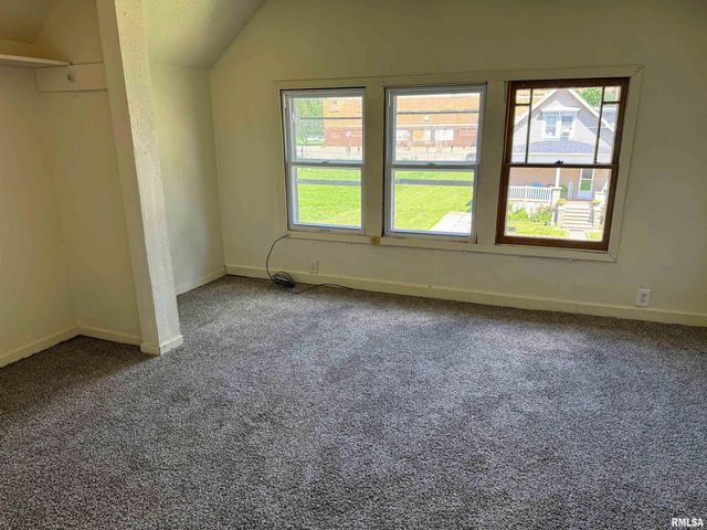 1700 W SMITH Street, Peoria, IL 61605