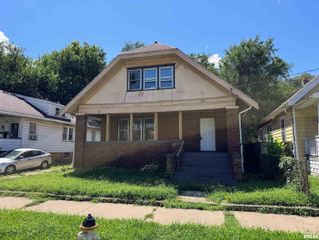 1700 W SMITH Street, Peoria, IL 61605