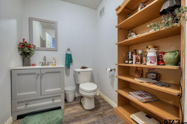 110 Church Street, Winona, TX 75792