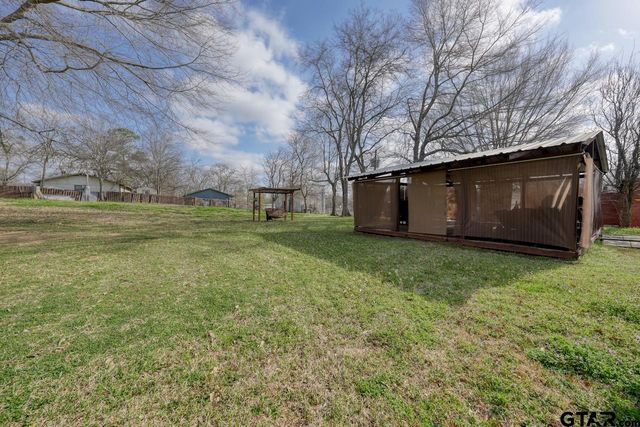 110 Church Street, Winona, TX 75792