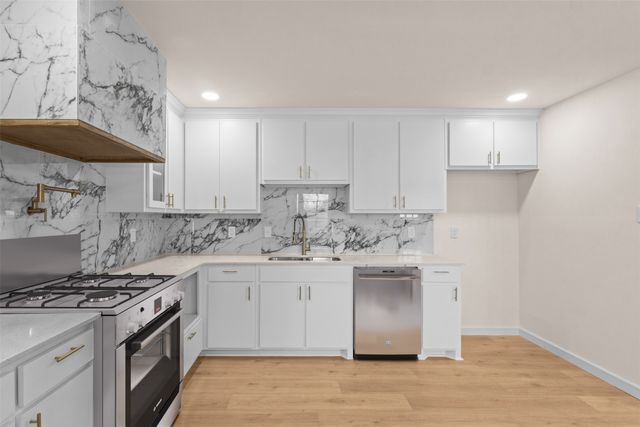 4325 Highland Street, Lancaster, TX 75134