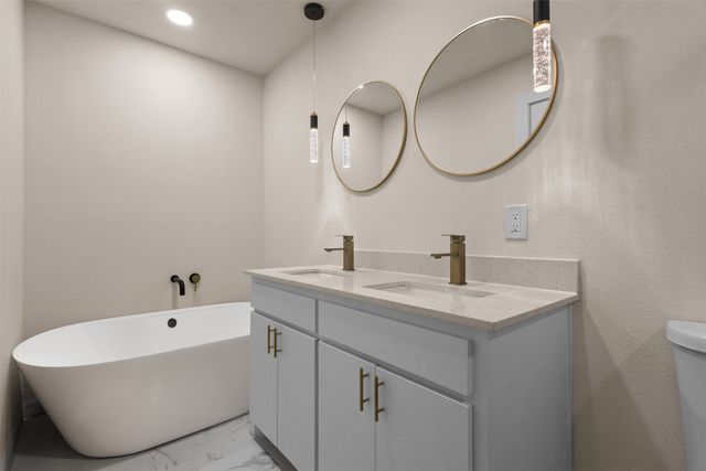 4325 Highland Street, Lancaster, TX 75134