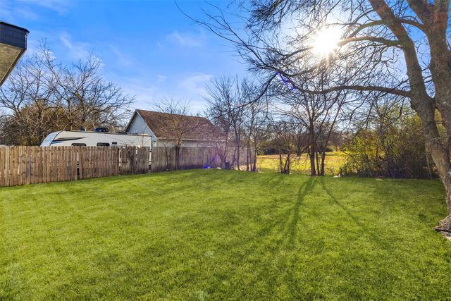 4325 Highland Street, Lancaster, TX 75134