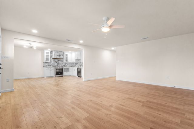 4325 Highland Street, Lancaster, TX 75134