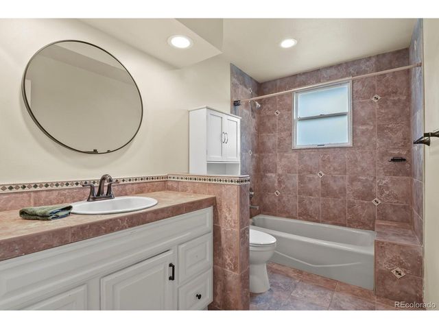 10295 E Aberdeen Ave, Englewood, CO 80111