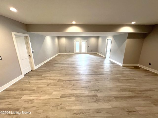 6619 Heritage Hills Dr, Crestwood, KY 40014
