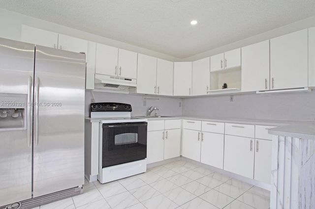 11511 SW 180th St, Miami, FL 33157